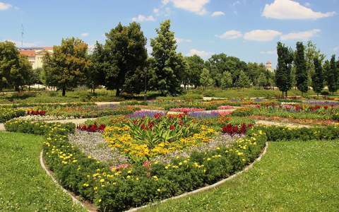 kertek és parkok