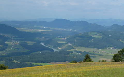 Ausztria