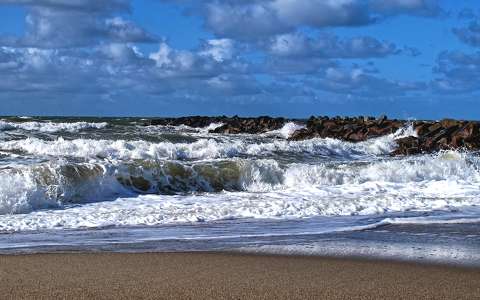 címlapfotó hullám tengerpart