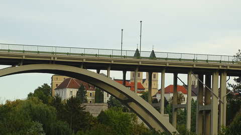 Veszprémi völgy híd