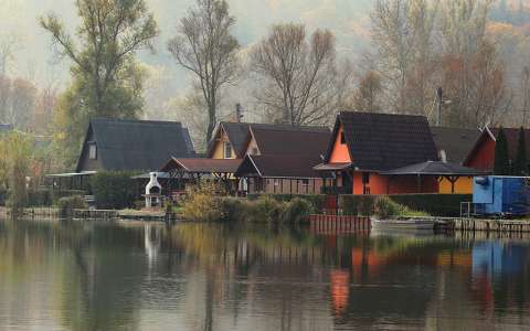 magyarország tó tükröződés ősz