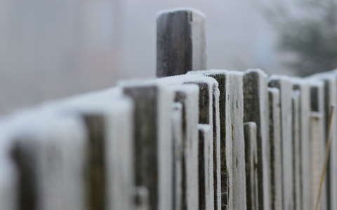 kerítés tél zúzmara