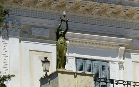 Korfu, Achilleon kastély