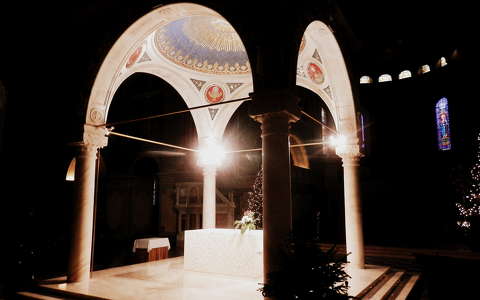 Szeged, Fogadalmi templom oltára