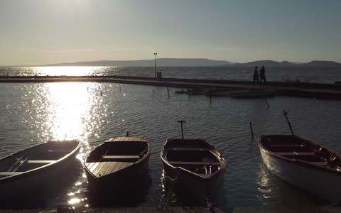 balaton csónak magyarország tó