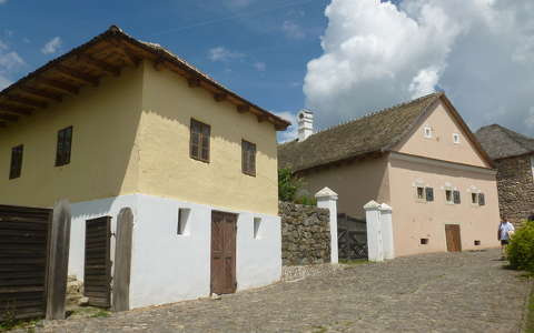 ház