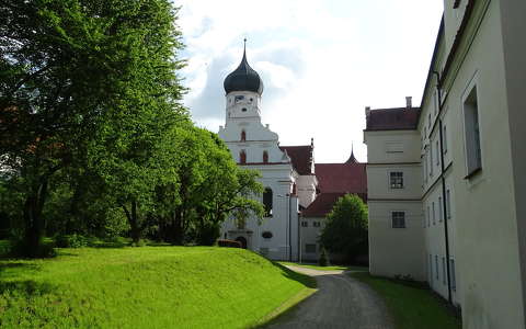 Kloster der Dominikanerinnen  Kammeltal