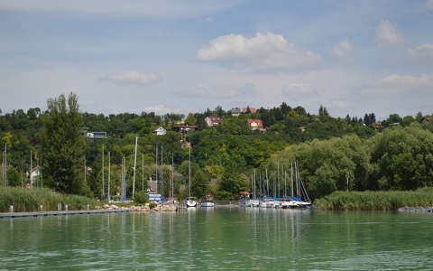 Kikötő - Balatonfűzfő