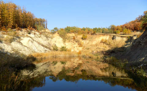 Riolittufa tó