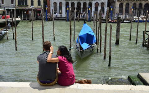 Venice - loving couple