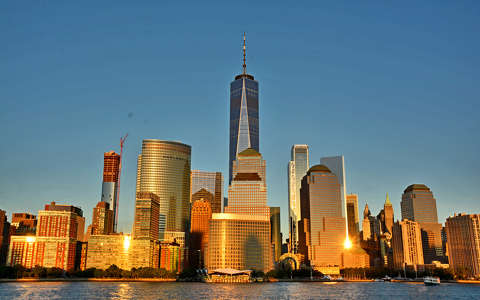 Manhattan aranyban a naplementében, New York, USA