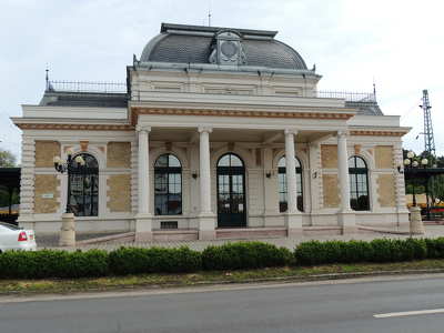 Gödöllő,Királyi váró