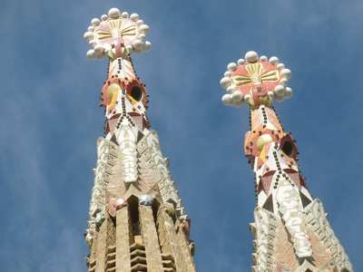 A La Sagrada csúcsai közül kettő