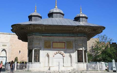 Törökország, Isztambul - III. Ahmet szultán kútja