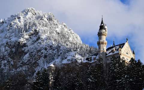 alpok címlapfotó hegy neuschwanstein kastély