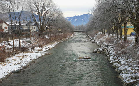 folyó tél