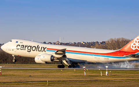 Boeing 747-8R7(F)CargoluxLX-VCELHBP 2020.04.01