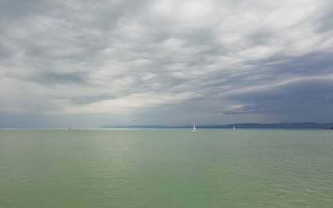 Balaton, felhők