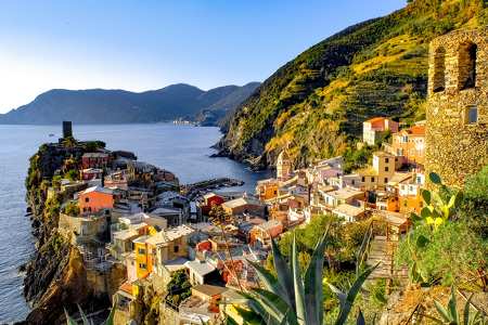 Olaszország, Cinque Terre, Vernazza, tenger, nyaralás, kék, horizont, tengerpart, narancs, narancssárga