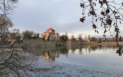 magyarország tata tatai vár tó