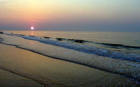 napfelkelte tenger tengerpart