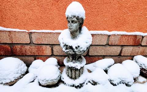 szobor tél