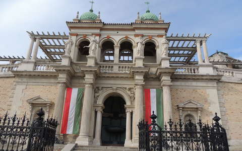 Várkertbazár,Budapest