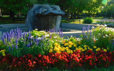 Szent István Park Balatonalmádi - Pannonia Aqua-szobor