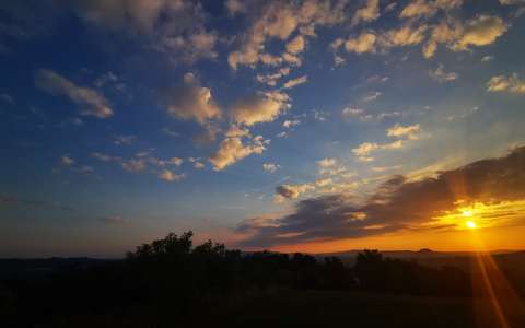 Napkelte a Balatonfelvidéken