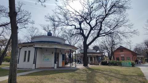 Ligeti pavilonok
