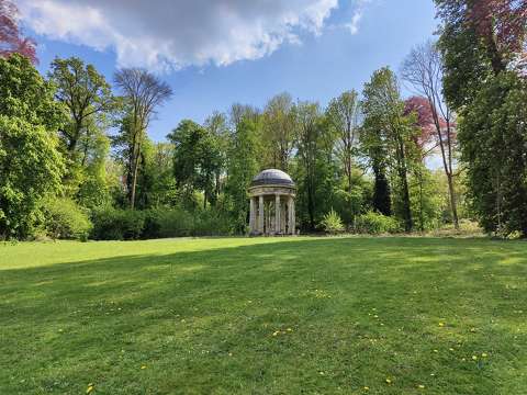 kertek és parkok tavasz