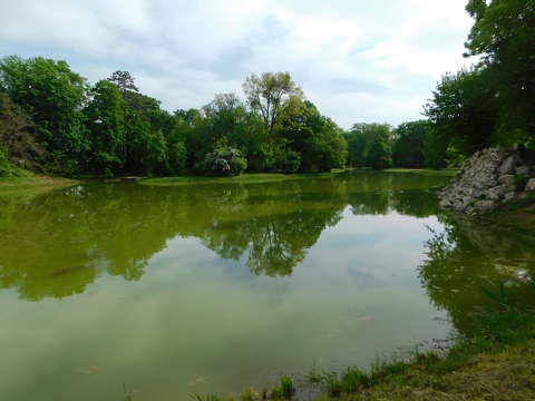 Nádasdy-kastélyparkban, Nádasdladány