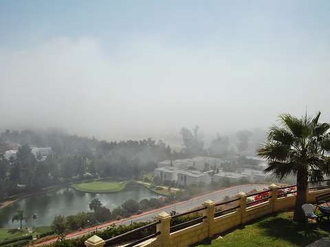 címlapfotó golfpálya köd nyár