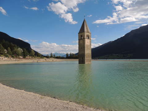 Reschen tó Olaszország
