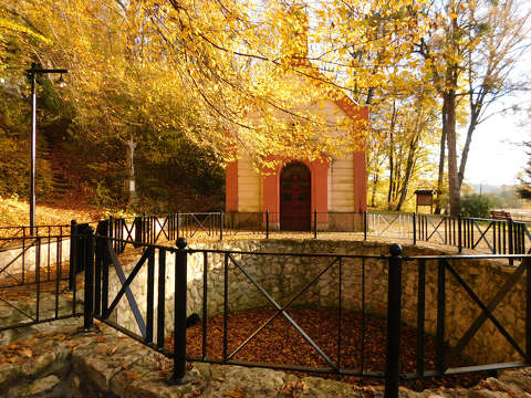 Bakonybéli Borostyán-kút (Szent-kút), Szent Gellért-kápolna