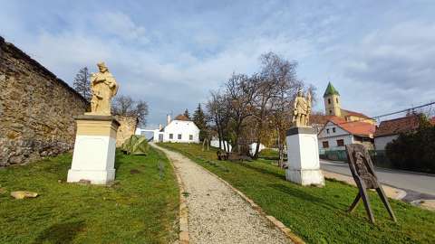 magyarország szobor út