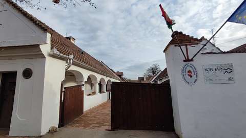 Magyarpolány német nemzetiségű iskola