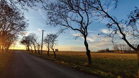 címlapfotó naplemente út