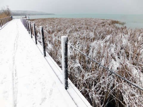 Balaton, stég, tél, hó
