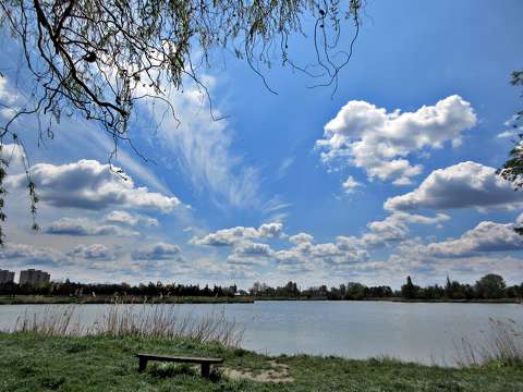 felhő pad tó