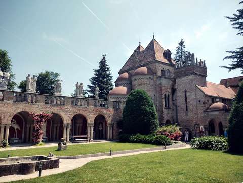 Székesfehérvár  ,  Bory-vár