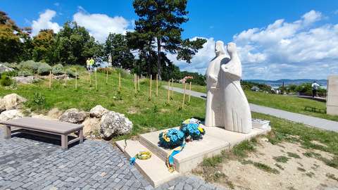 balaton magyarország szobor tihanyi-félsziget