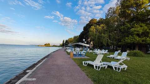 balaton magyarország nyár tó