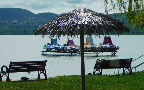 Balatonfűzfő, strand