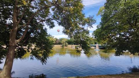 Városligeti tó  a ballonnal
