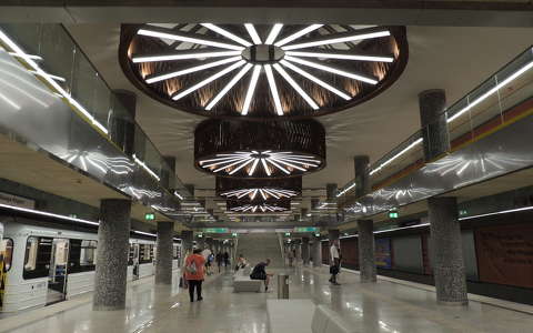 3-as metró felújítva,Nagyvárad tér