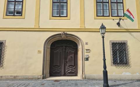 Buda, utca, kandeláber, kapu