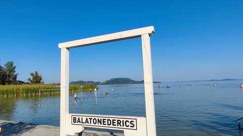 Szeptemberi strandolók