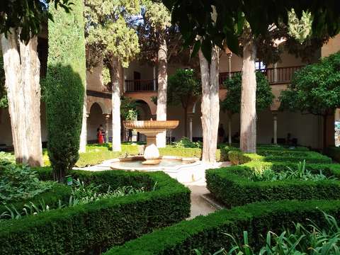 Granada - Alhambra - Patio de la Lindaraja