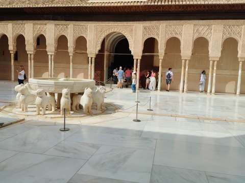 Granada - Alhambra - Patio de los Leones